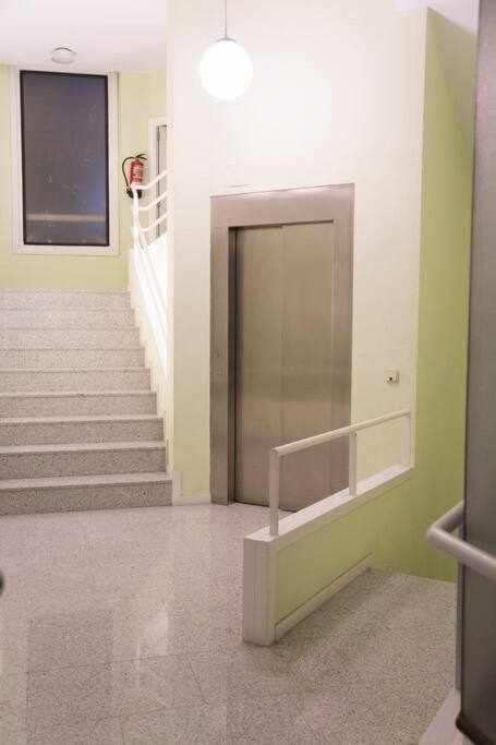 Un Elegante Piso Para Descubrir Madrid Buitenkant foto