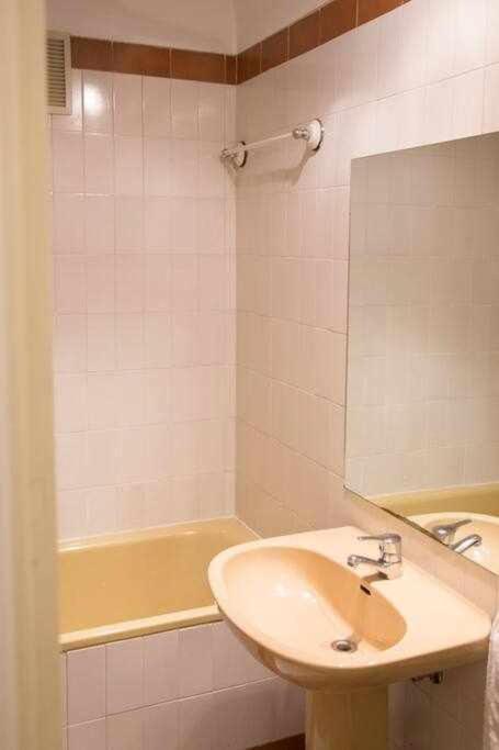 Un Elegante Piso Para Descubrir Madrid Buitenkant foto